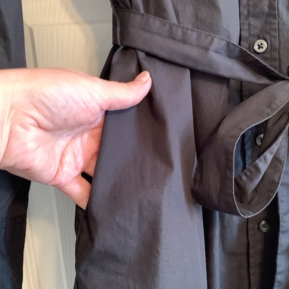 Gap, button down shirt dress with pockets, size medium - Picture 6 of 15